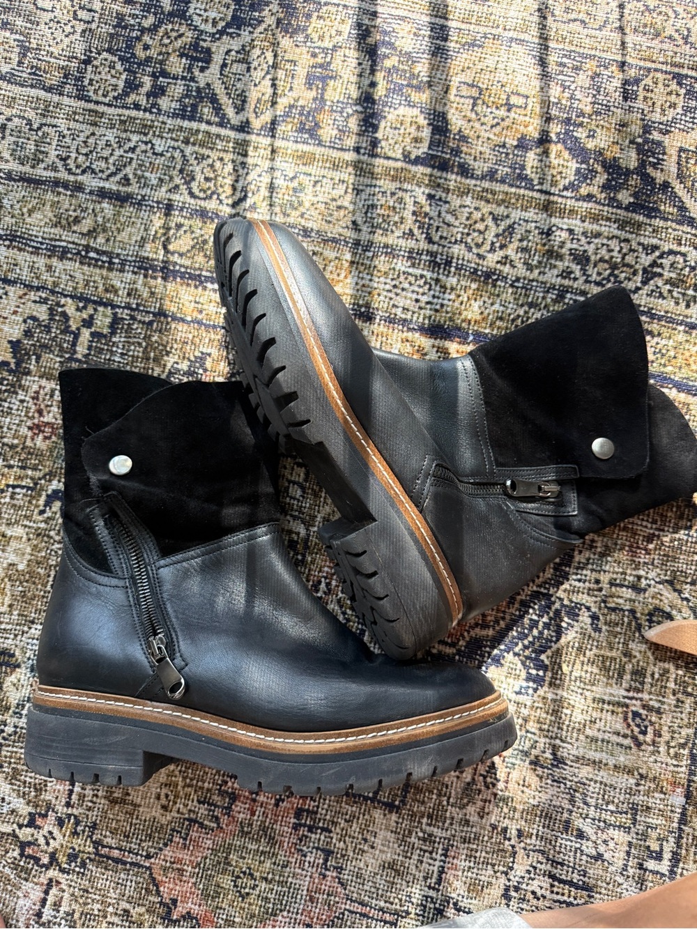 FABIANELLI Italy Black Leather & Suede Shearling Lined Lug Sole Boots 40